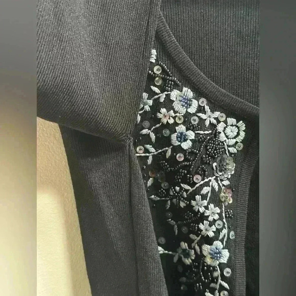 Y2K Finity Embroidered Beaded Sequin Floral Front Clasp Sweater – Women’s S - Picture 12 of 15